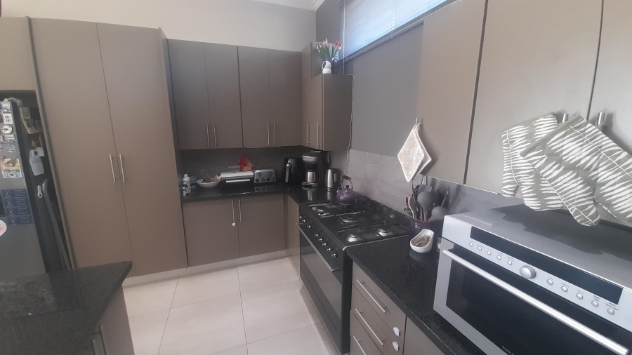 3 Bedroom Property for Sale in Melodie North West